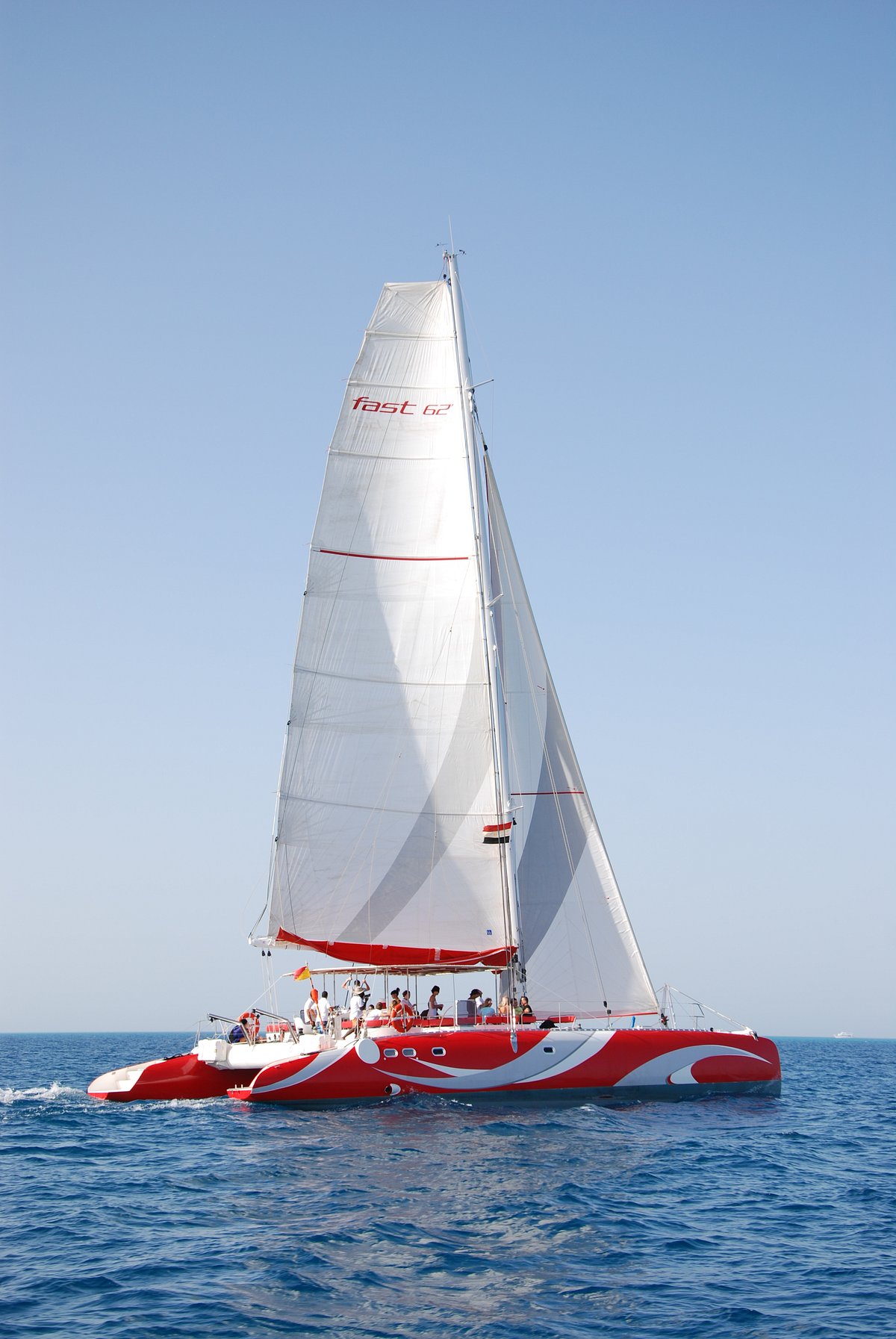 catamaran boat gouna