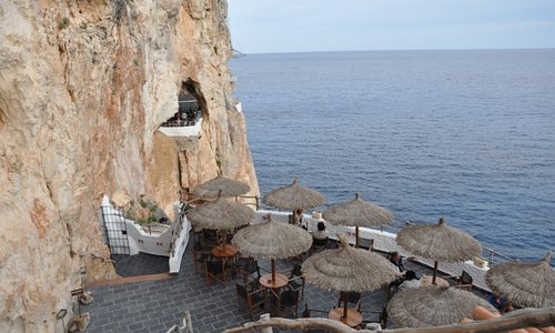 cova d'en xoroi