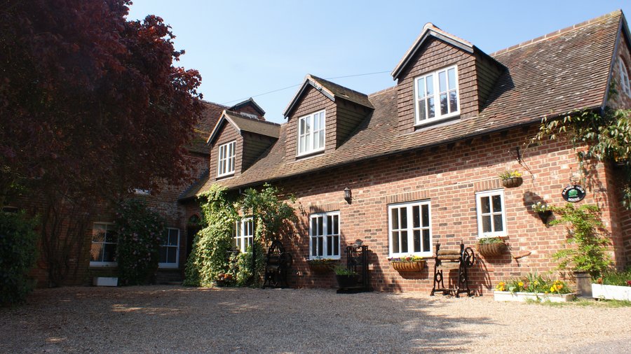 Hanger Down House Bed and Breakfast  