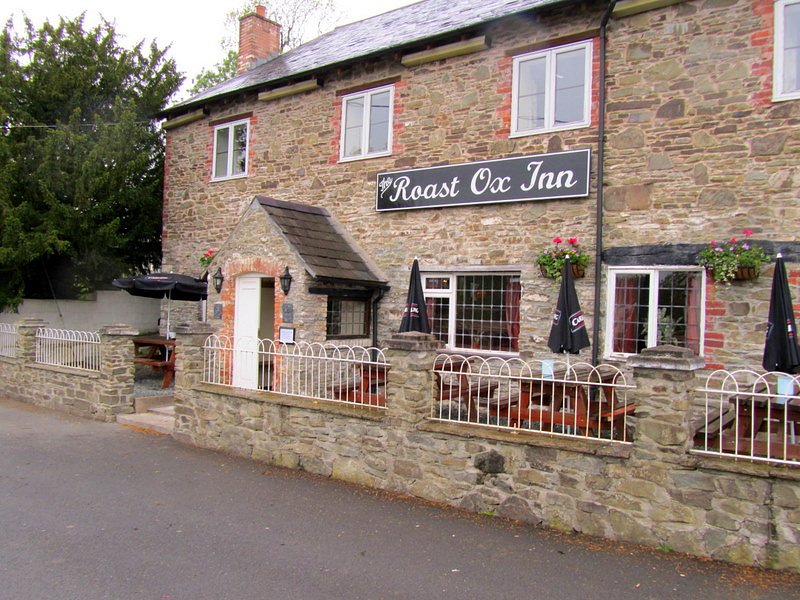 THE ROAST OX INN Updated 2024 Reviews, Photos & Prices