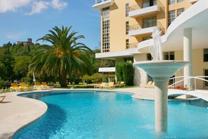 Piscina e praia