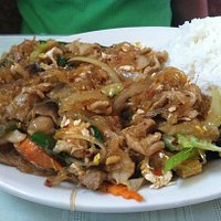 lunch special served with soup & an spring roll