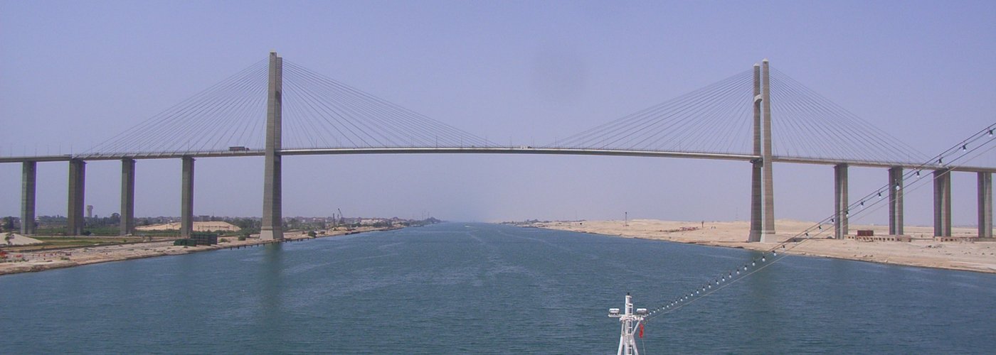 Die Mubarak Friedensbrücke - demnächst wird sie wohl umbenannt ...