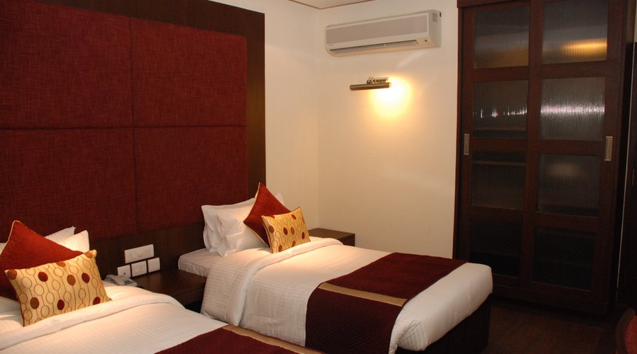 Apartment 52