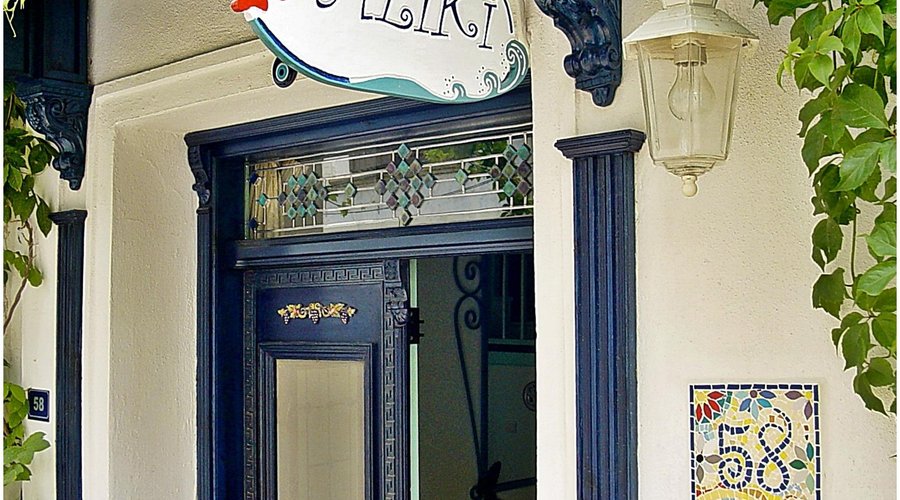 Aliki Konukevi