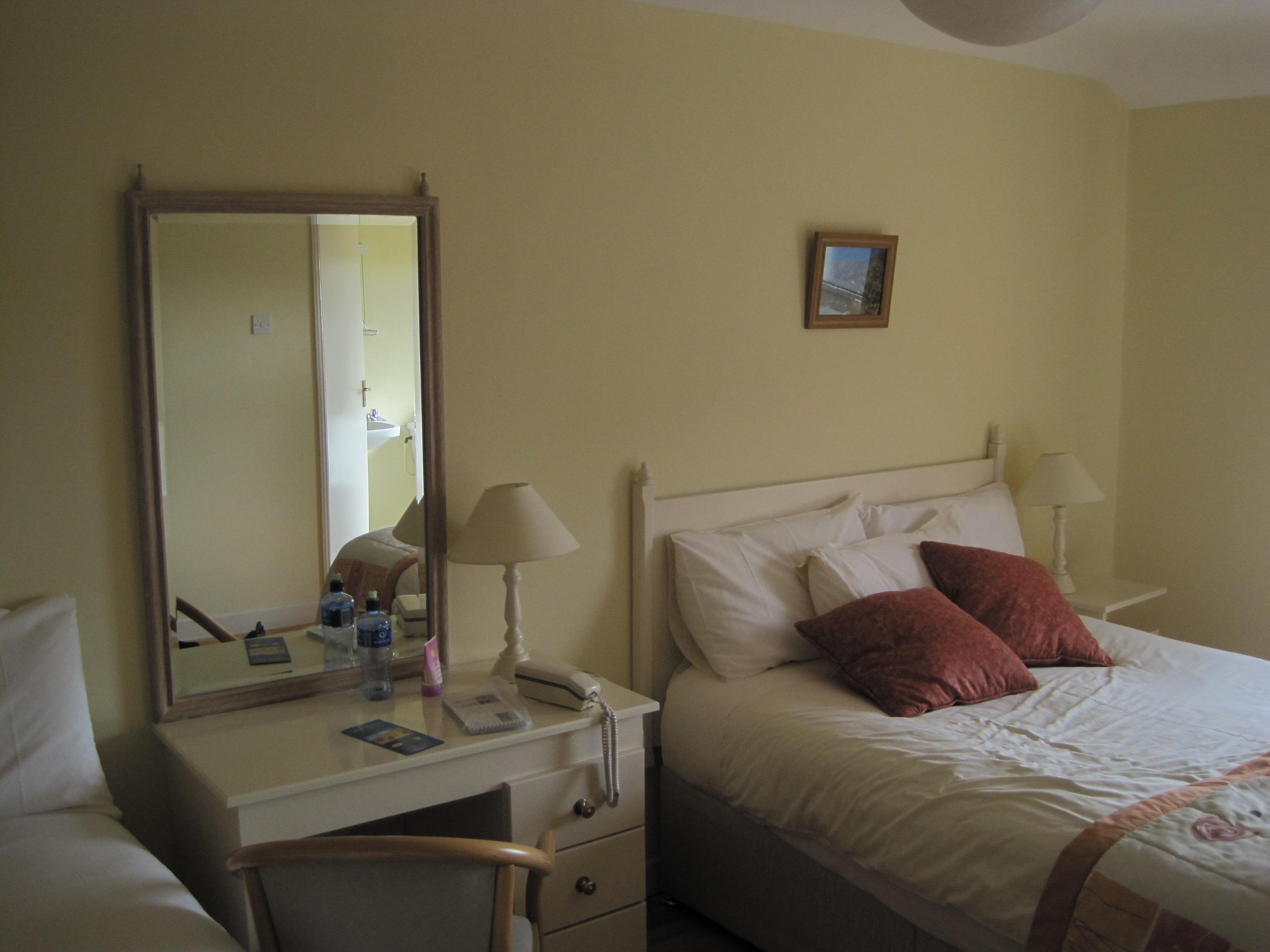 ALLIHIES SEAVIEW - B&B Reviews (Ireland)