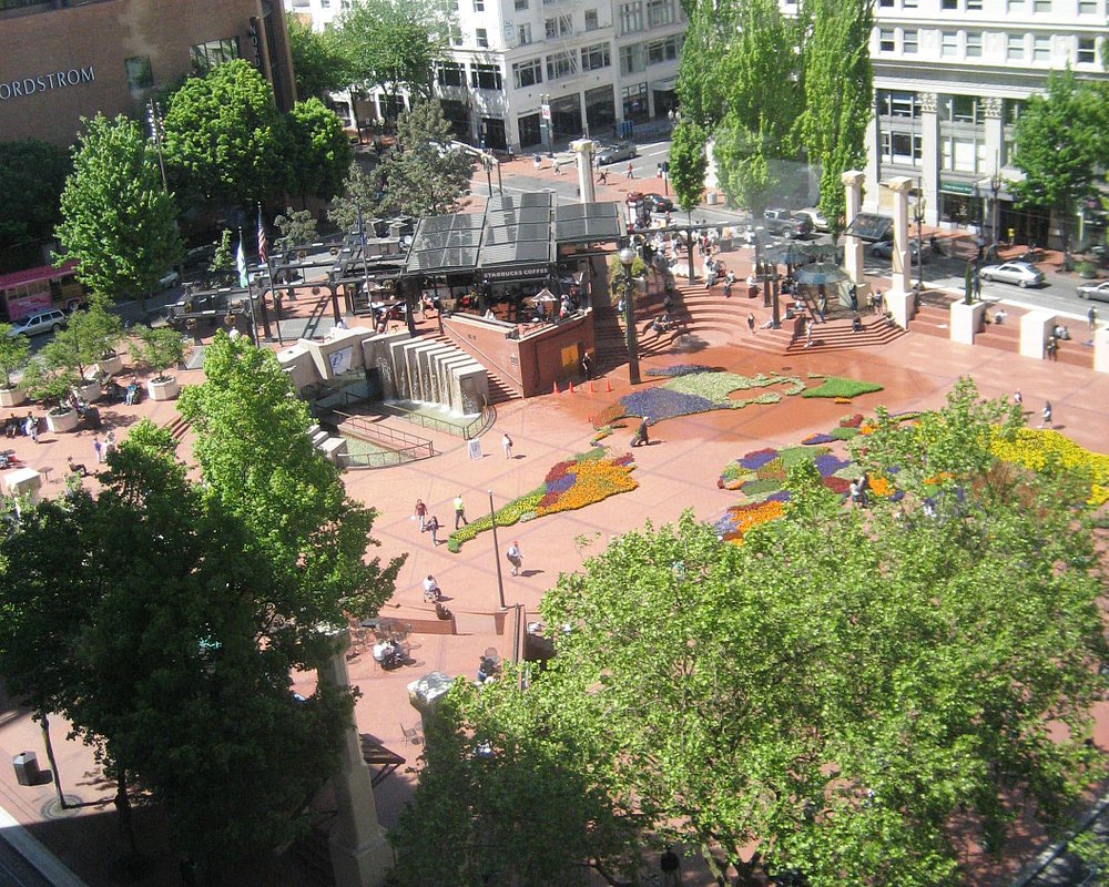 Pioneer Courthouse Square ?w=1000&h=800&s=1
