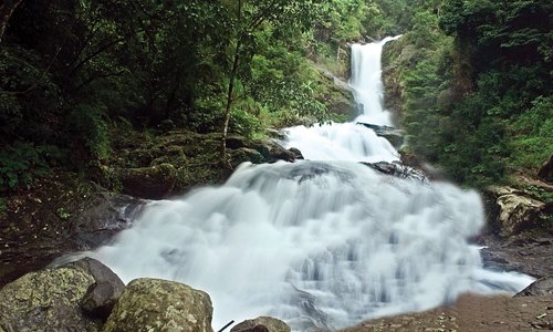 Iruppu falls