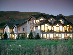 ResortQuest Harriman Townhomes