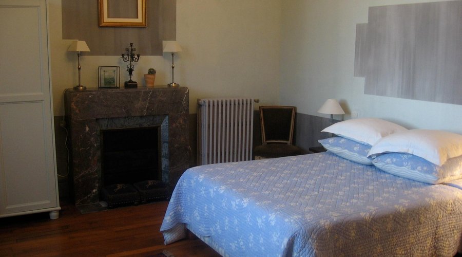 Chambre confortable et charmante