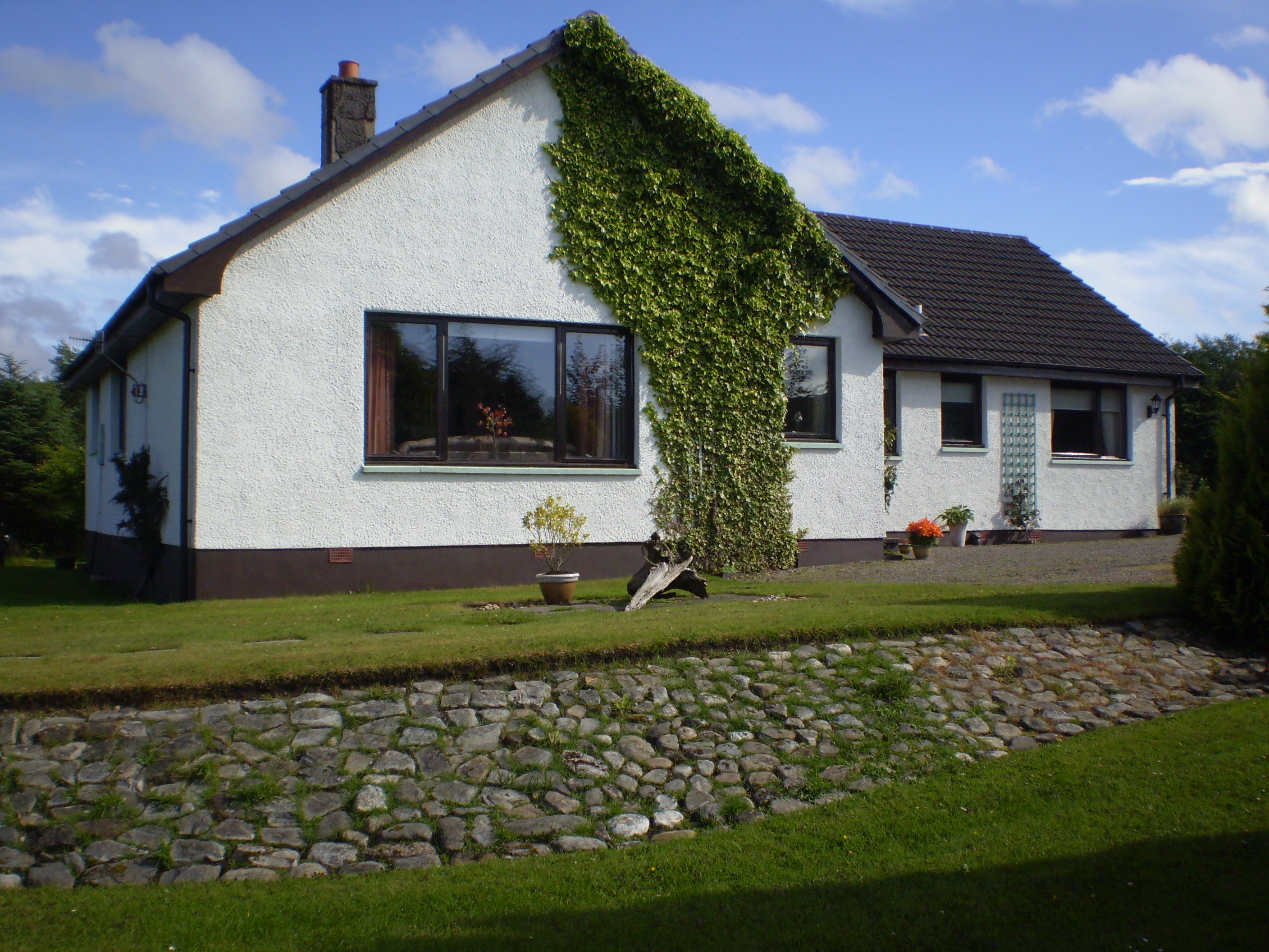 BURNSIDE B&B - Prices & Reviews (Acharacle, Scotland)