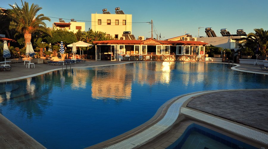 pool and bar