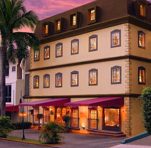 ‪Hotel DeVille‬، فندق في ‪Panama City‬