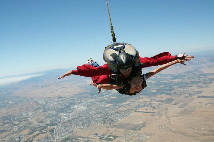 Skydive Hollister image