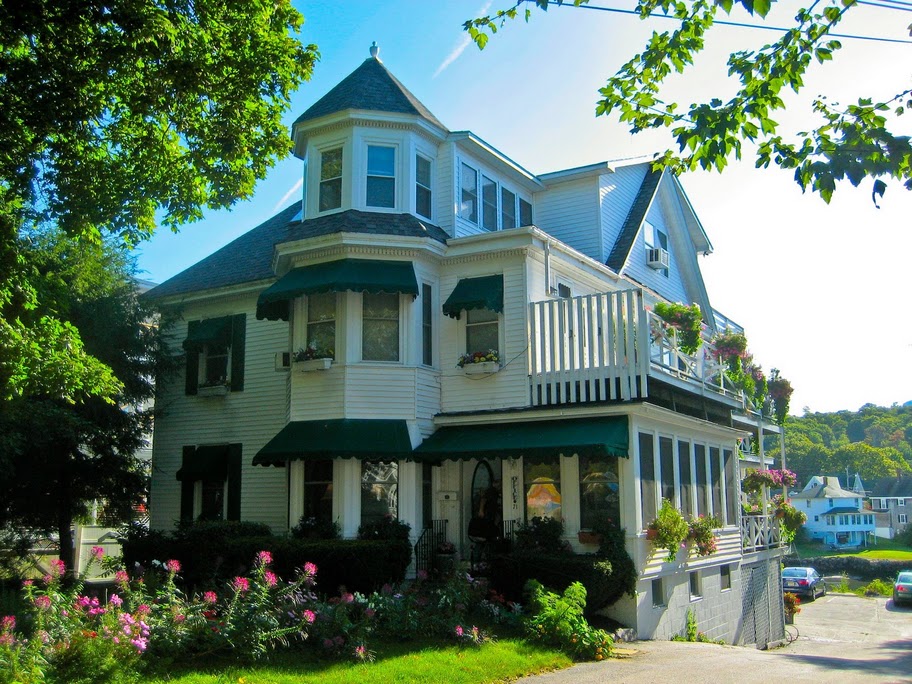 HARBOUR TOWNE INN ON THE WATERFRONT - Updated 2022 Prices & B&B Reviews ...