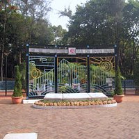 Ma On Shan city park entrance