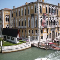 vue du pont de l'accademia