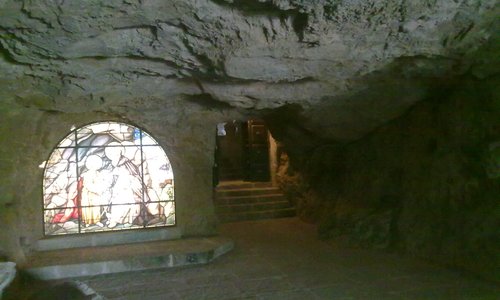 entrada a la hermita de san saturio,soria
