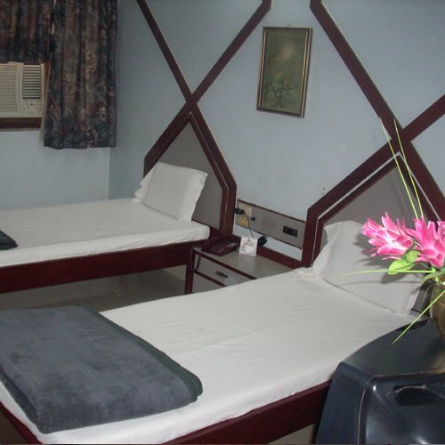 HOTEL AMIR (Nagpur) - Hotel Reviews & Photos - Tripadvisor