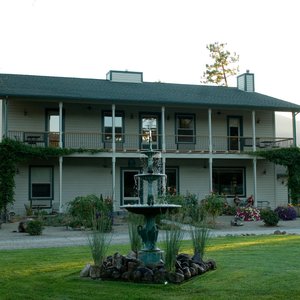 B&B