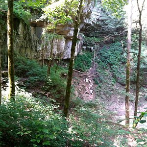 Best Places To Hike In Kentucky - Natural Bridge State Resort Park Ky Parks / The double arch trail comes in at 4.5 miles long and works its way through forests which sit at the foot of sandstone cliffs.