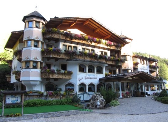 Hotel Schwarzenbach in estate