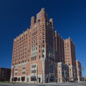 THE TUDOR ARMS HOTEL CLEVELAND - A DOUBLETREE BY HILTON $152 ($̶2̶2̶6̶ ...