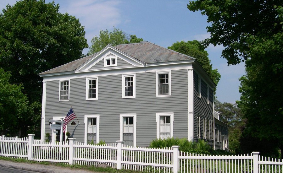 Eddington House Inn