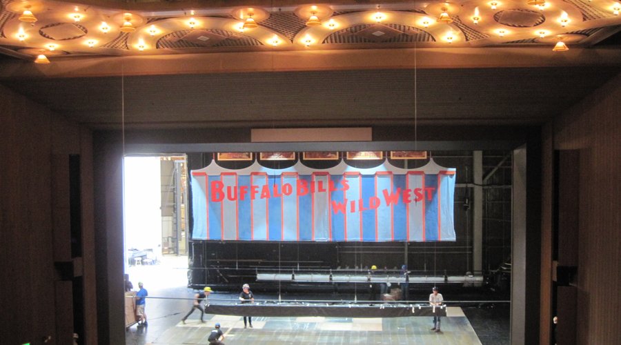 moving the backdrops