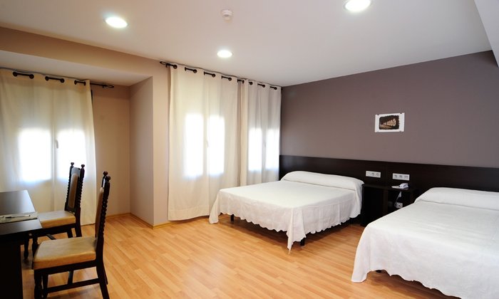 Imagen 1 de Hostal Venta Valcorba