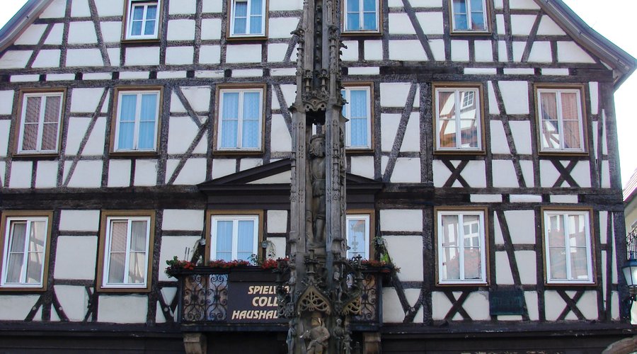 Bad Uracher Brunnen