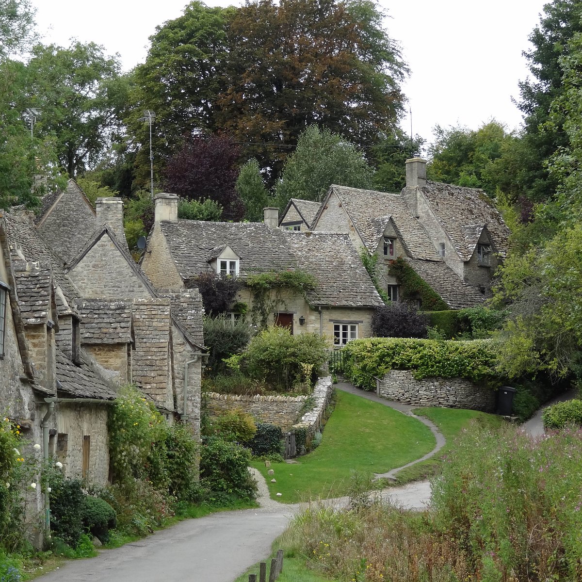 tours of cotswolds from cheltenham