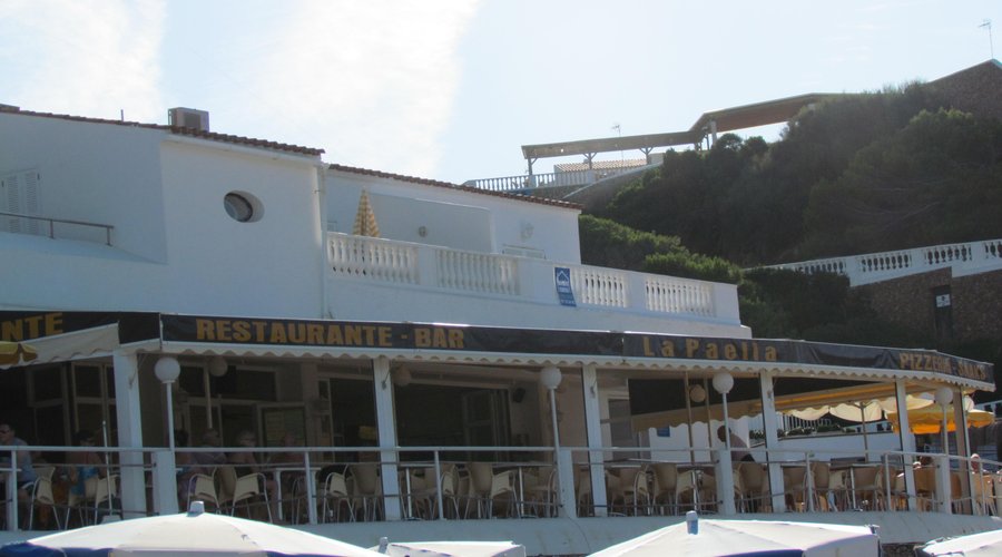 Il ristorante visto dalla spiaggia