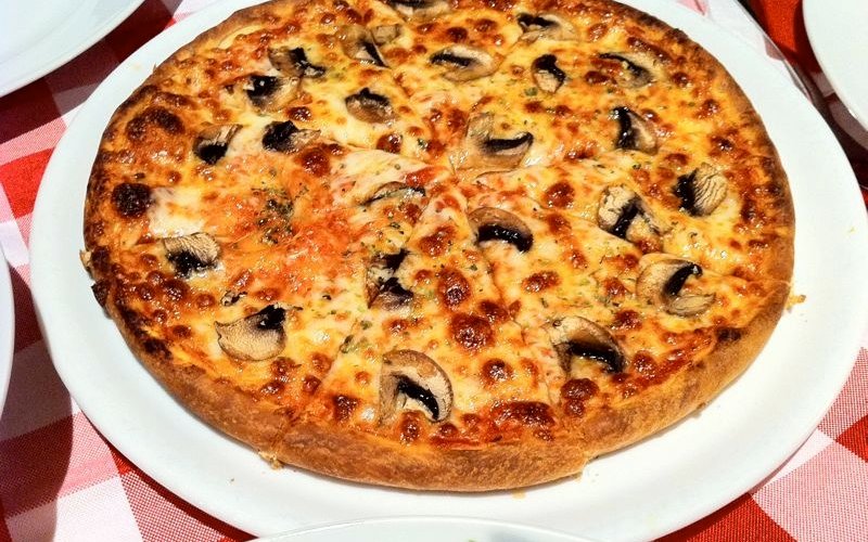 Funghi pizza