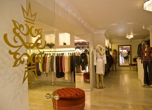 Luxury Square Store, Istanbul - Retail Store/Shop Interior Design on Love  That Design