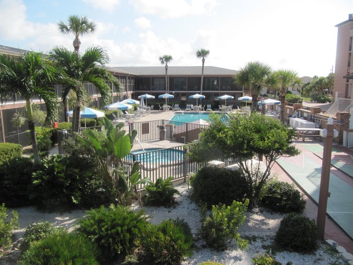 SEA OATS BEACH CLUB - Hotel Reviews (Englewood, FL)