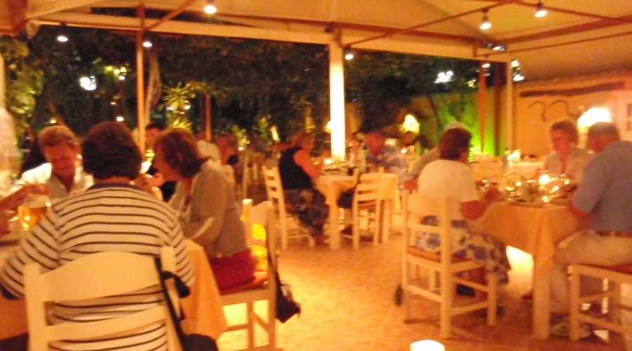 Platanias Taverna