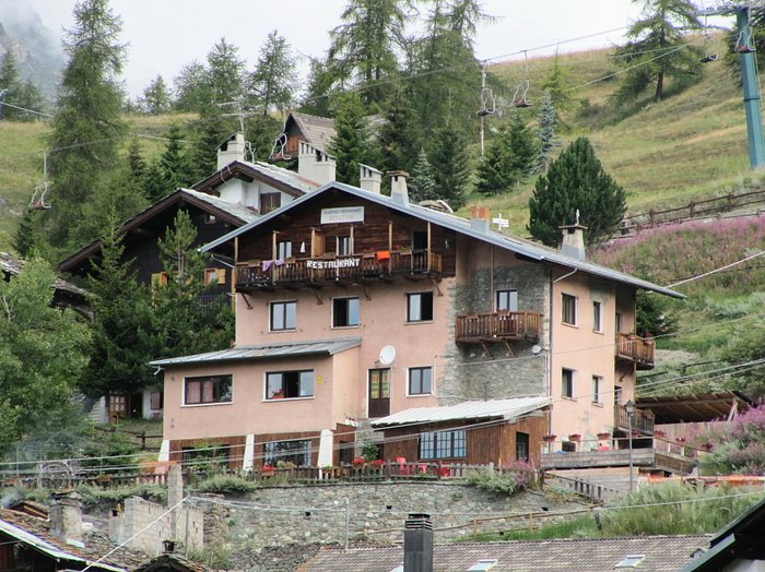 Chamois: Italy's Alpine village without cars