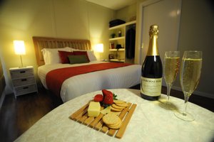 Room & Suite