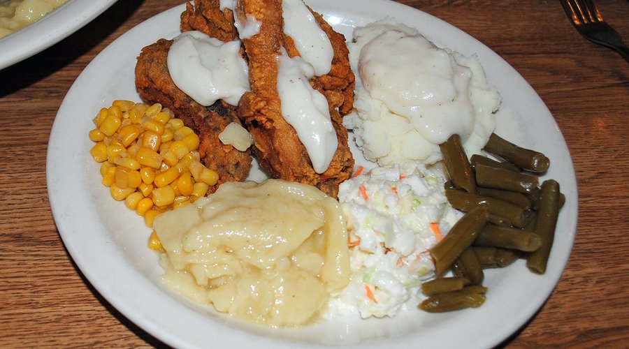 Giant City Lodge Restaurant - All You Can Eat Chicken Dinner