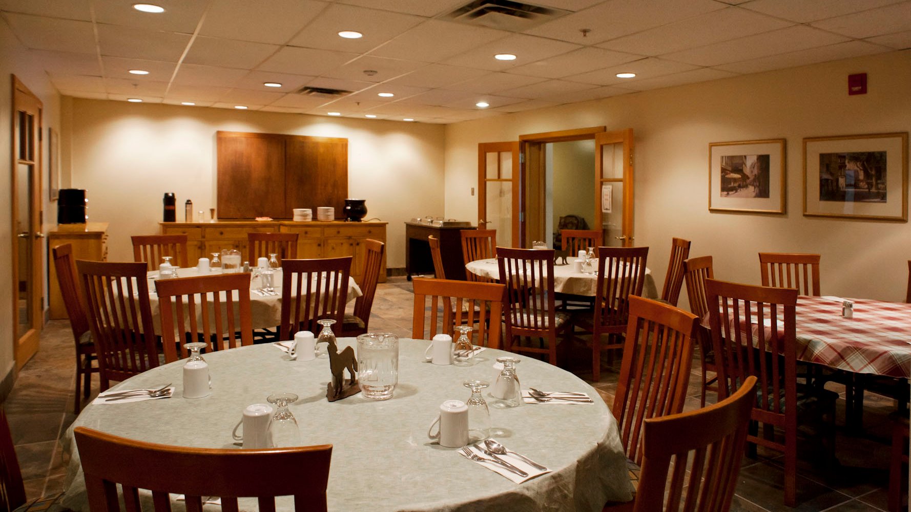 YWCA Banff Hotel by null