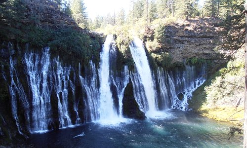 Burney Falls-water over the top and right out of the cliff