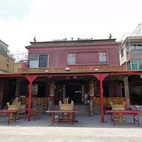 龍を祭るお堂