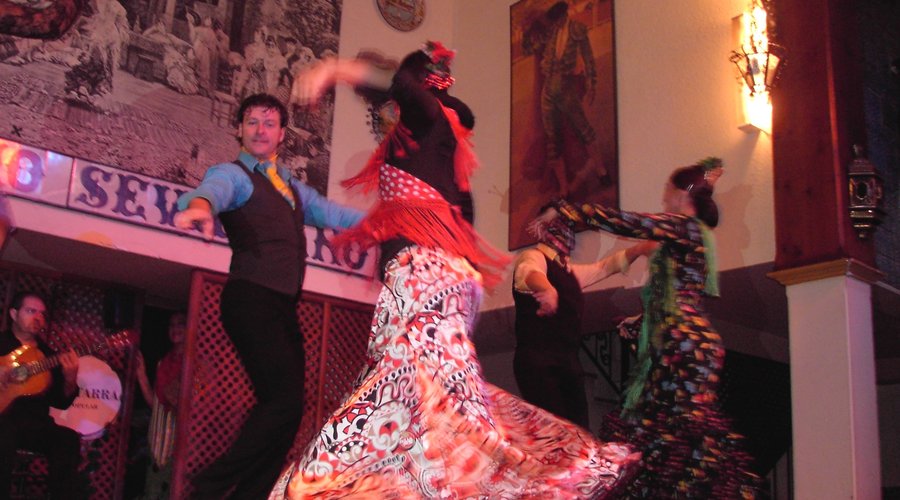 Flamenco couples dancing