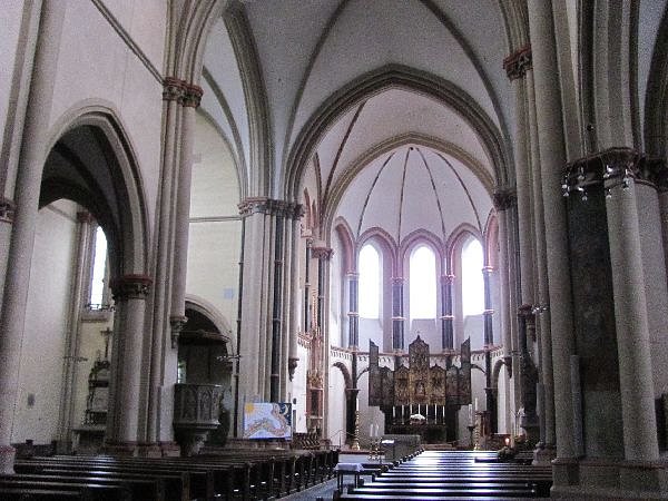 Stiftskirche St. Martin und St. Severus image