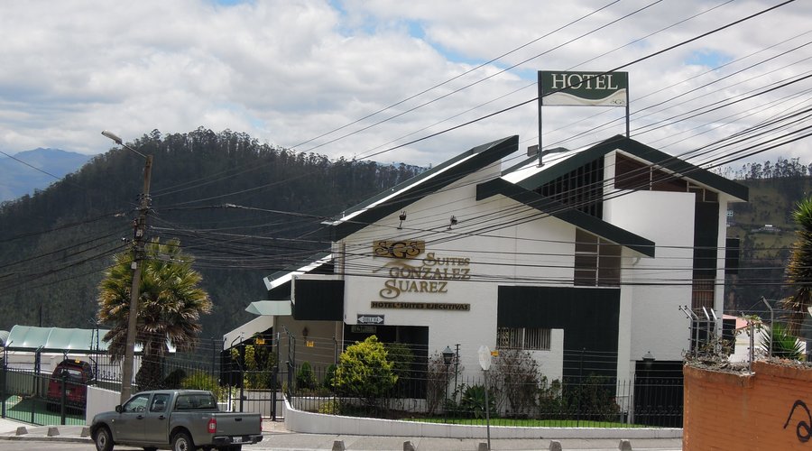 Entrance to the hotel