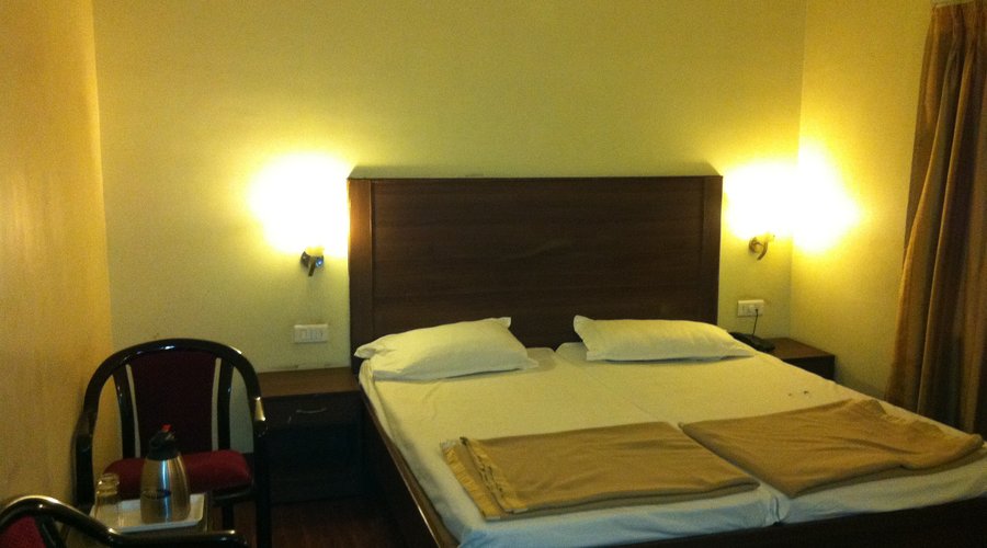 Nar Indra Hotel
