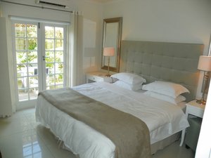 Room & Suite