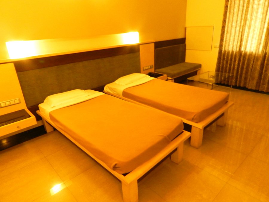 HOTEL BALA REGENCY (Bellary, Karnataka) - Hotel Reviews, Photos, Rate
