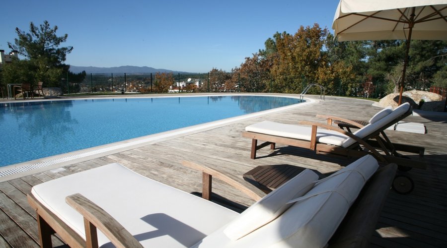 Outdoor Swiming Pool